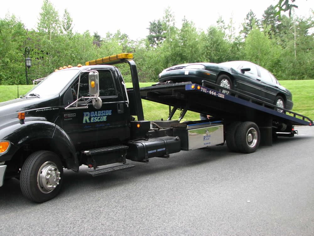 Bandt Communications Tow Truck Vehicle Outfitting Services Rockford IL